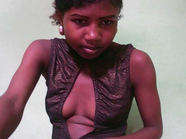 Sylvia6's BongaCams show and profile