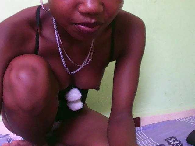 Sylvia6's BongaCams show and profile