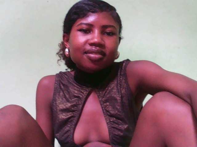 Sylvia6's BongaCams show and profile