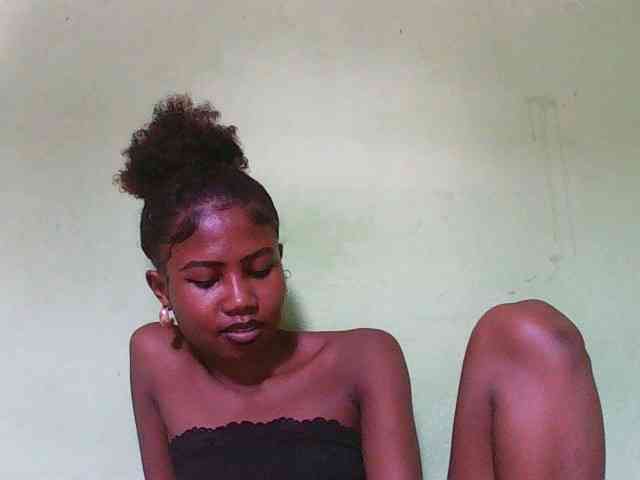 Sylvia6 Live Webcam on BongaCams