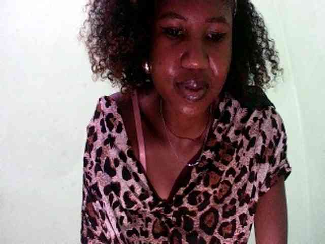 Sylvia6 Live Webcam on BongaCams