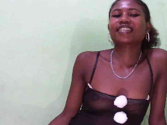 Sylvia6 Live Webcam on BongaCams