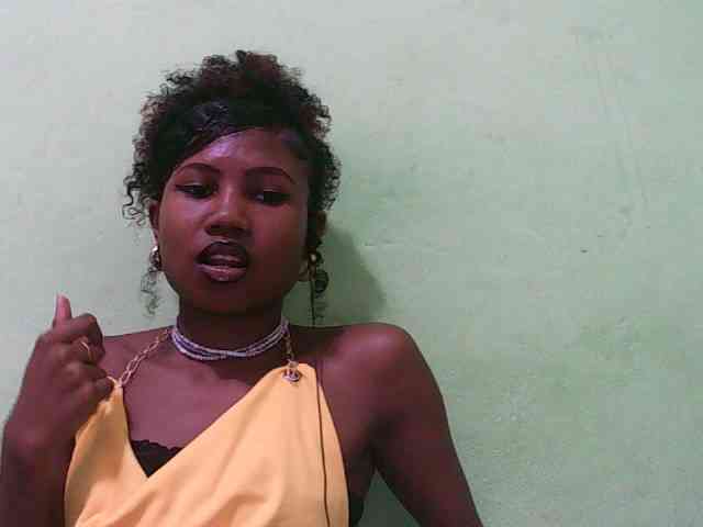 Sylvia6 Live Webcam on BongaCams