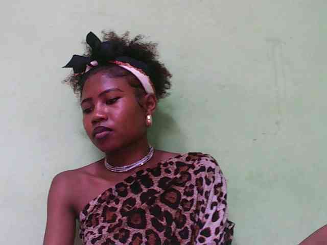 Sylvia6 Live Webcam on BongaCams