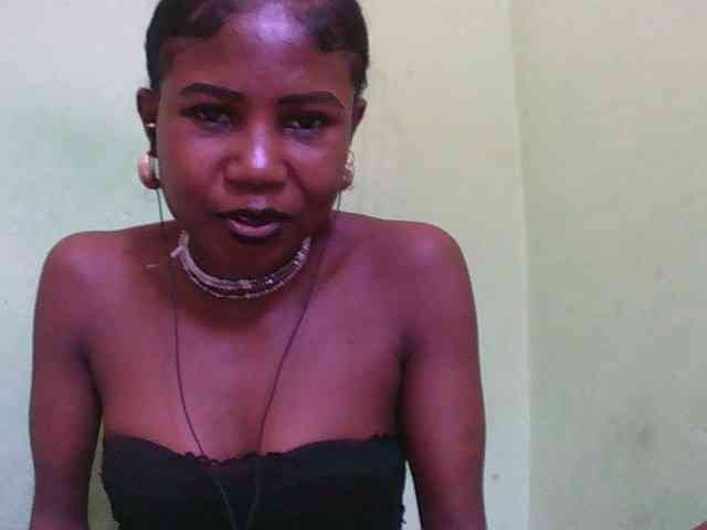 Sylvia6 Live Webcam on BongaCams