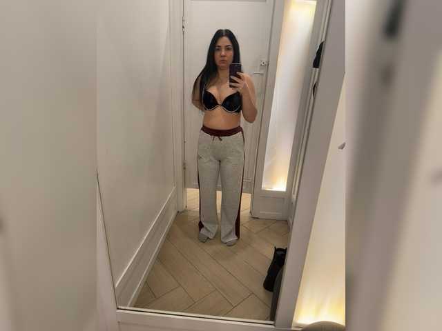 AlisaStar2025 – webcam model profile photo