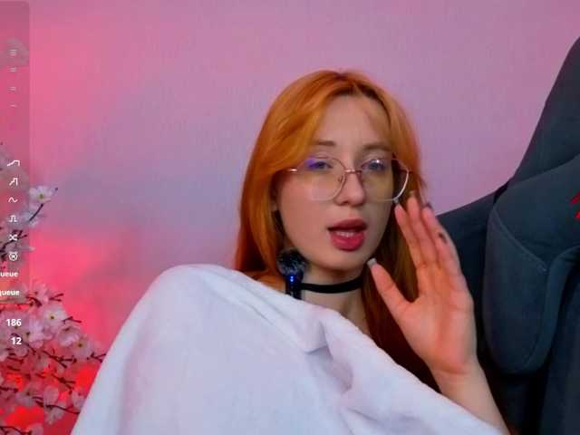 WICKEDEMBER's BongaCams show and profile