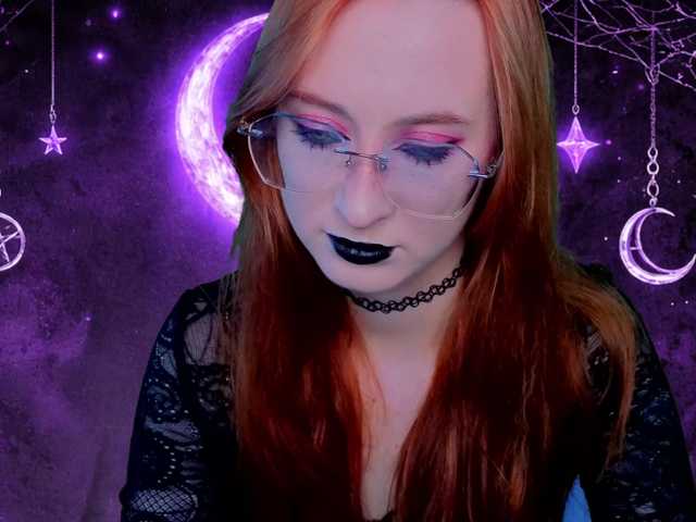 WICKEDEMBER's BongaCams show and profile