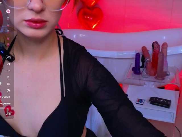 WICKEDEMBER's BongaCams show and profile