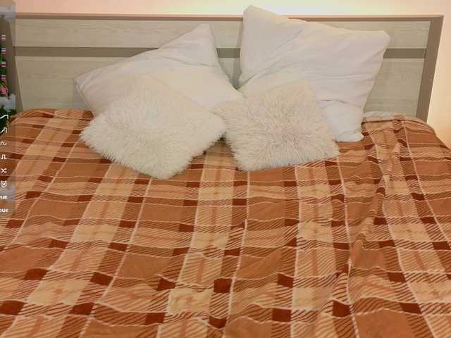 WICKEDEMBER's BongaCams show and profile