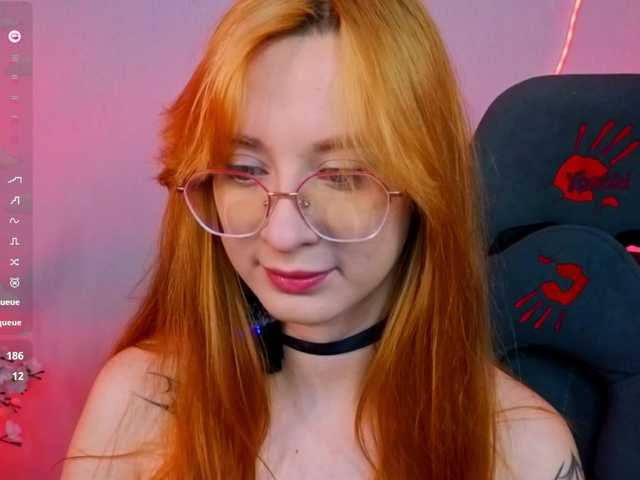 WICKEDEMBER's BongaCams show and profile