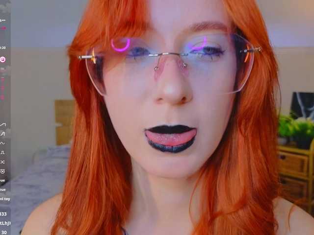 WICKEDEMBER's BongaCams show and profile