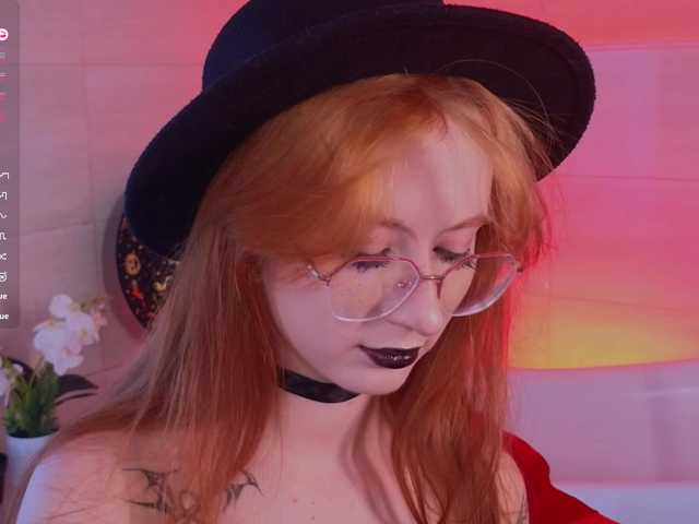 WICKEDEMBER's BongaCams show and profile