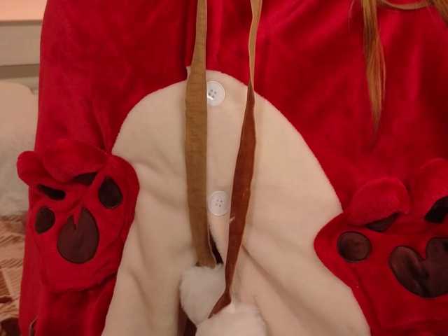 WICKEDEMBER's BongaCams show and profile