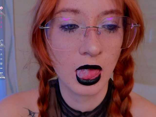 WICKEDEMBER's BongaCams show and profile