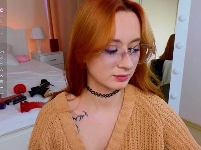 WICKEDEMBER's BongaCams show and profile