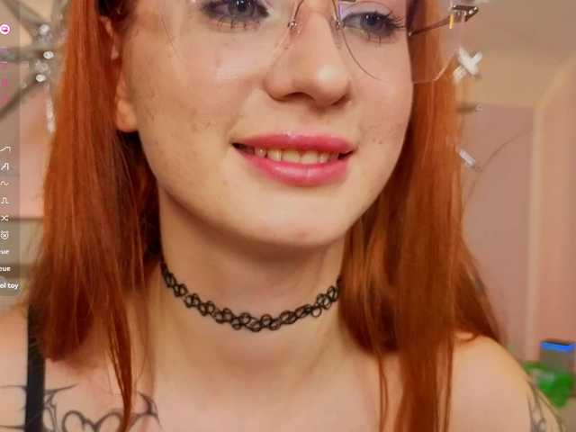 WICKEDEMBER's BongaCams show and profile