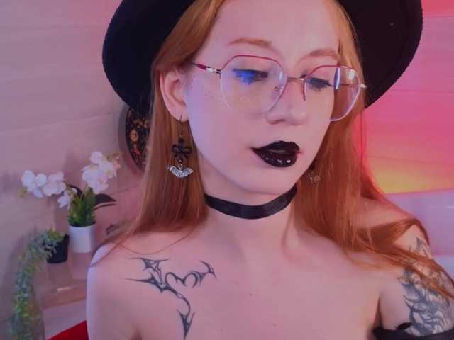 WICKEDEMBER's BongaCams show and profile