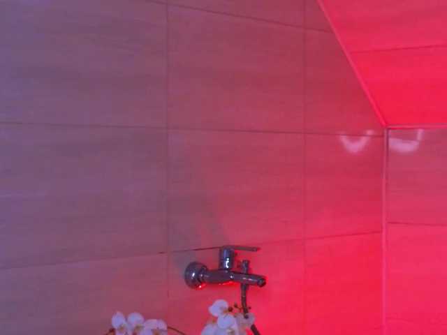 WICKEDEMBER's BongaCams show and profile