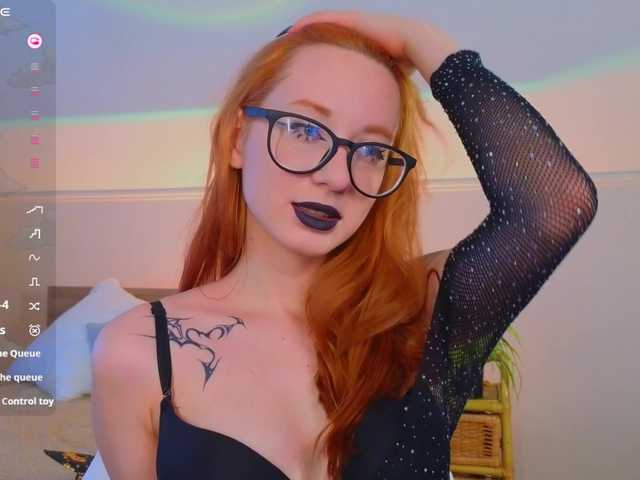 WICKEDEMBER's BongaCams show and profile