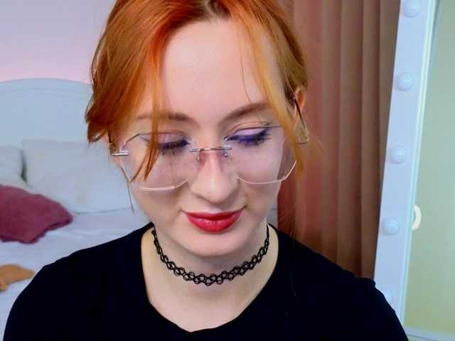 WICKEDEMBER's BongaCams show and profile