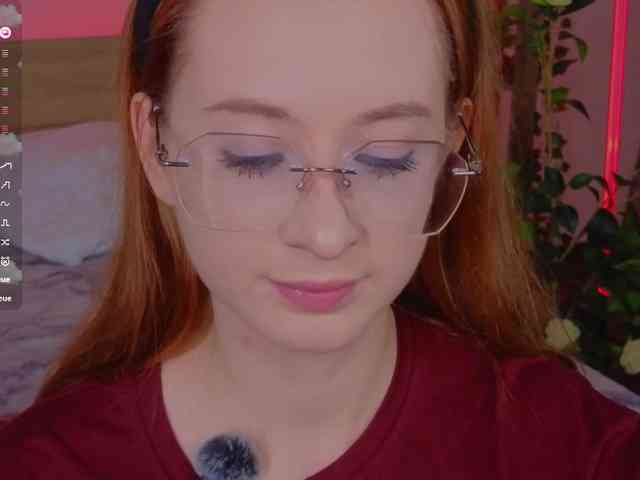 WICKEDEMBER Live Webcam on BongaCams