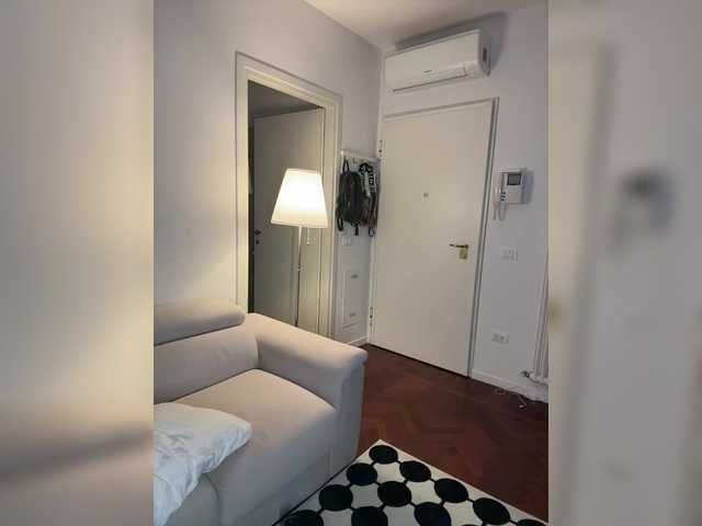 Tutti-fruttii's BongaCams show and profile