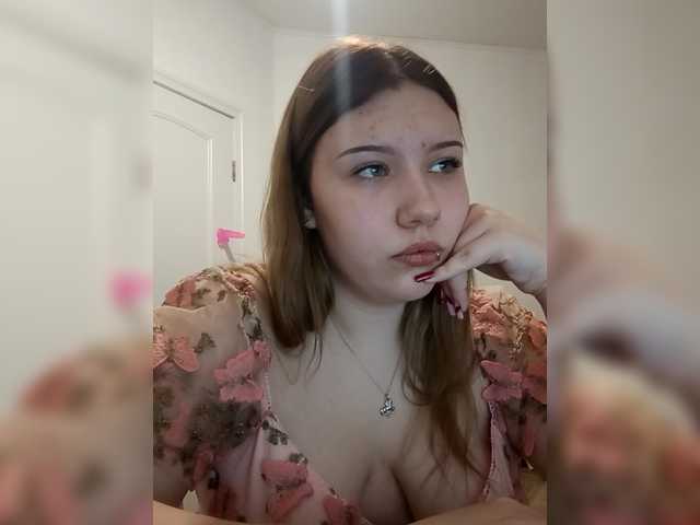 Pussy-Sprinter's BongaCams show and profile