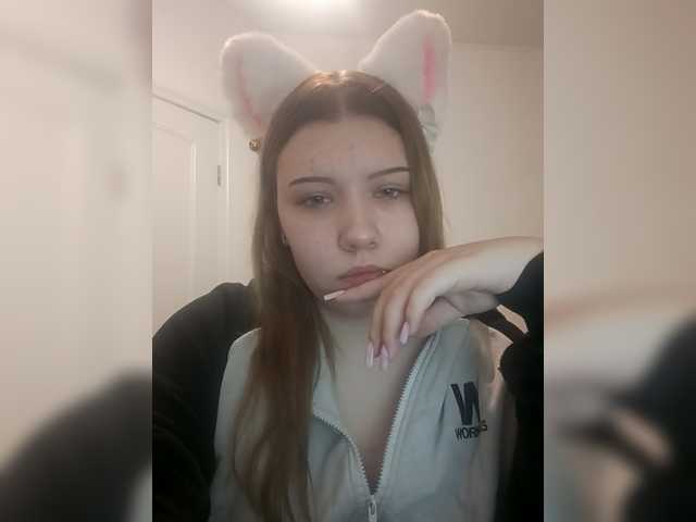 Pussy-Sprinter's Thumb Image