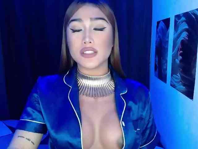 AsianCaulix Live Webcam on BongaCams