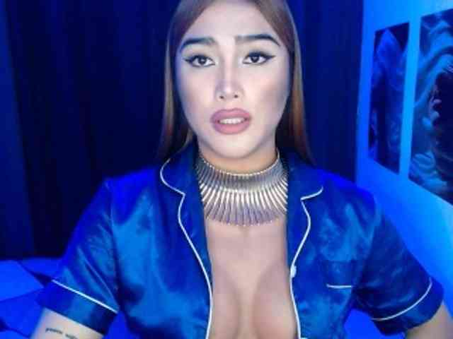 AsianCaulix Live Webcam on BongaCams