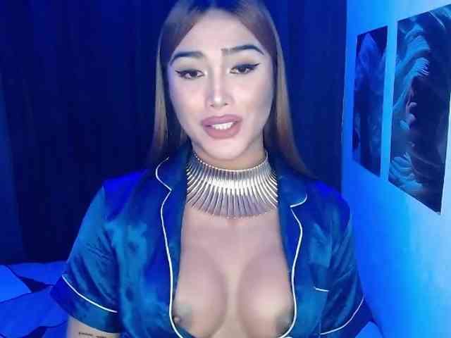 AsianCaulix Live Webcam on BongaCams