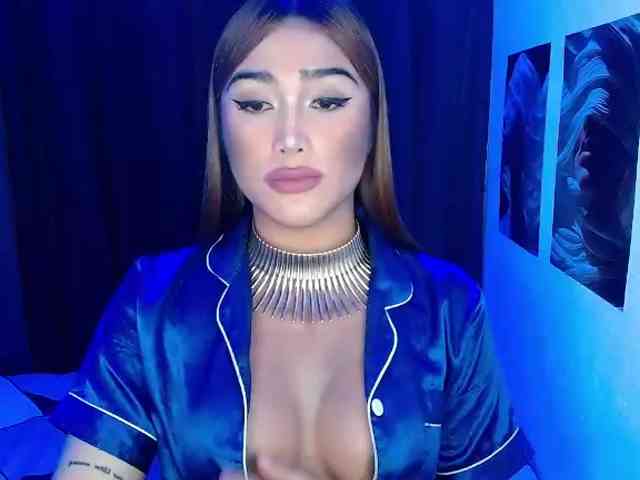 AsianCaulix Live Webcam on BongaCams