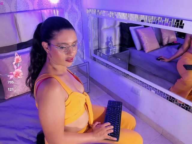 BellaaGrace's BongaCams show and profile