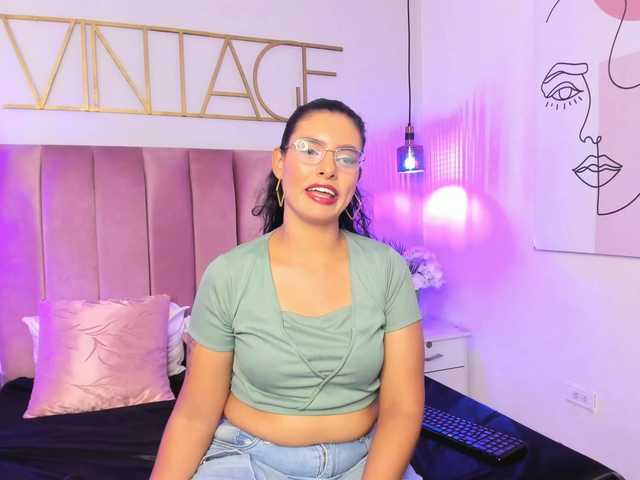 BellaaGrace live cam profile