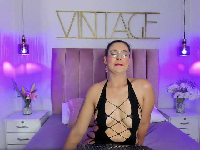 BellaaGrace's BongaCams show and profile