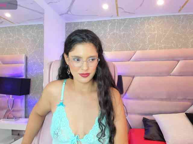 BellaaGrace Live Webcam on BongaCams