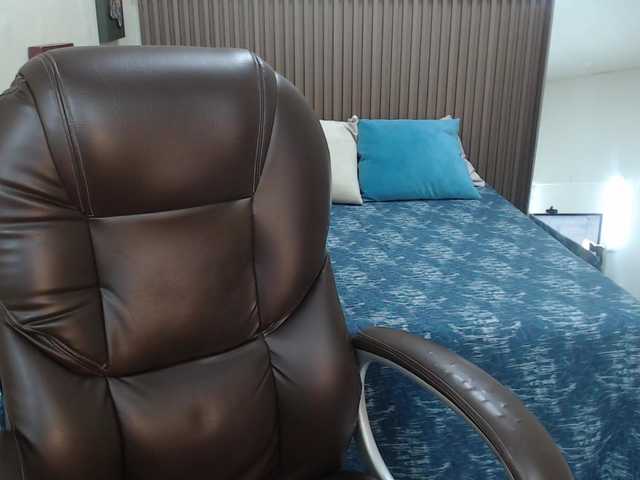 Sasha-Venom's BongaCams show and profile