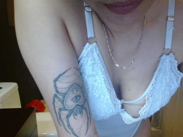 Sasha-Venom's BongaCams show and profile