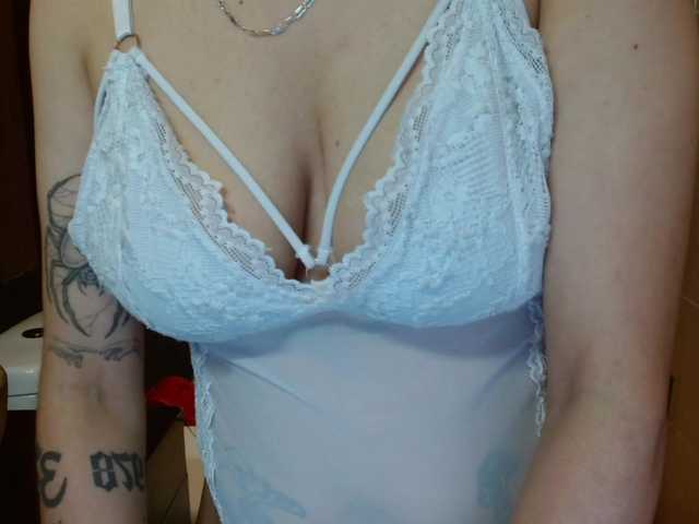 Sasha-Venom's BongaCams show and profile