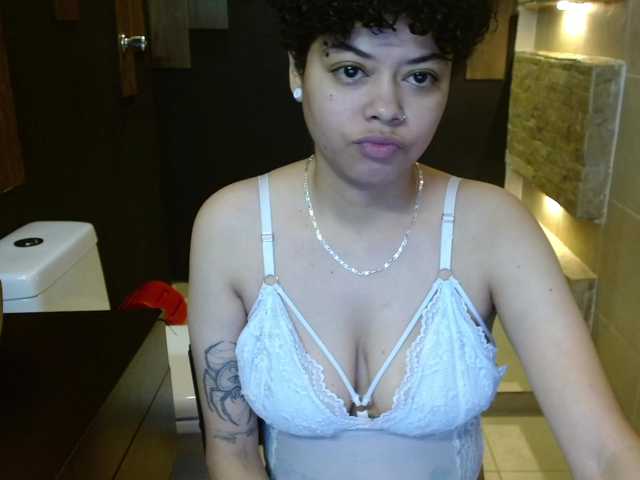 Sasha-Venom's BongaCams show and profile