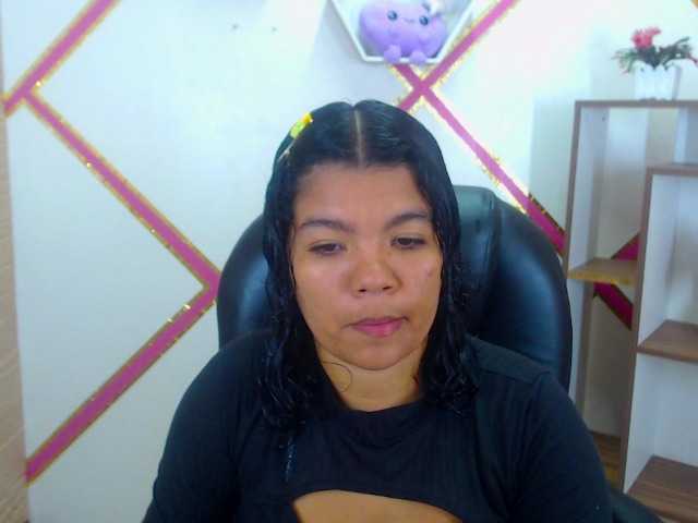 HeidyColins Live Cam on BongaCams