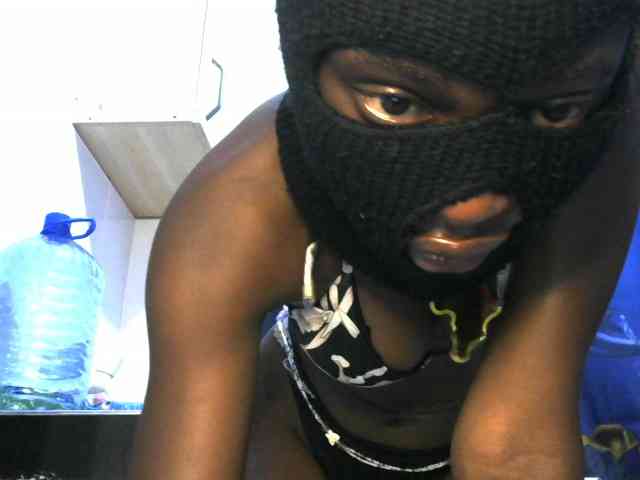 ThePeachFlexer webcam