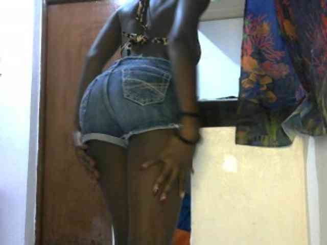 ThePeachFlexer webcam