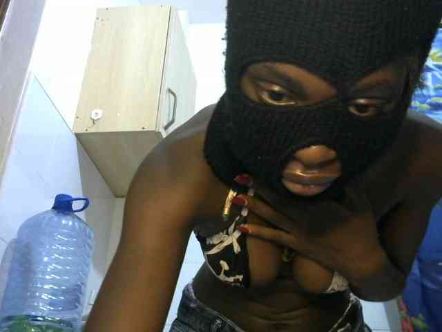 ThePeachFlexer webcam