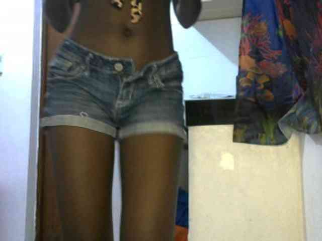 ThePeachFlexer webcam