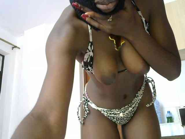 ThePeachFlexer webcam