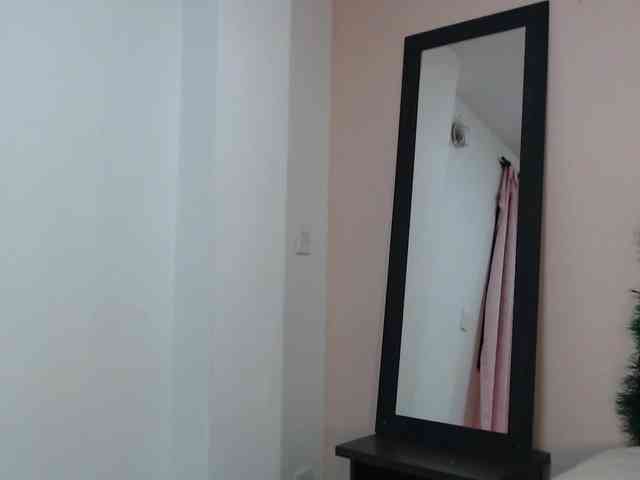 AbbyHiilton AbbyHiilton