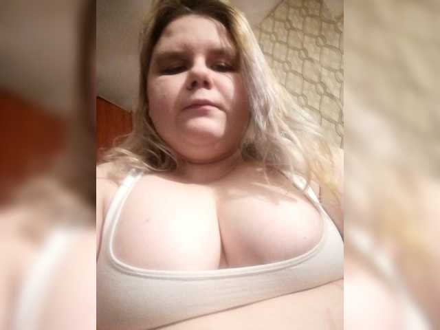 Nebesnaj0023's BongaCams show and profile