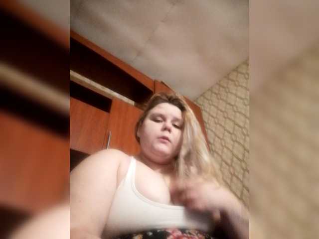 Nebesnaj0023 – webcam model profile photo